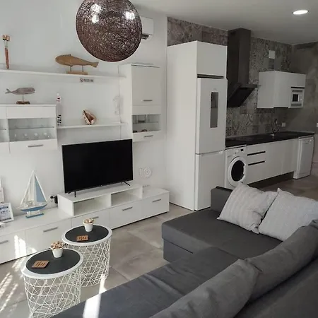Palm 5 Primera Linea De Playa Бенальмадена