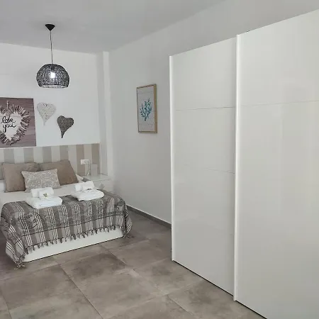Апартаменты Palm 5 Primera Linea De Playa *